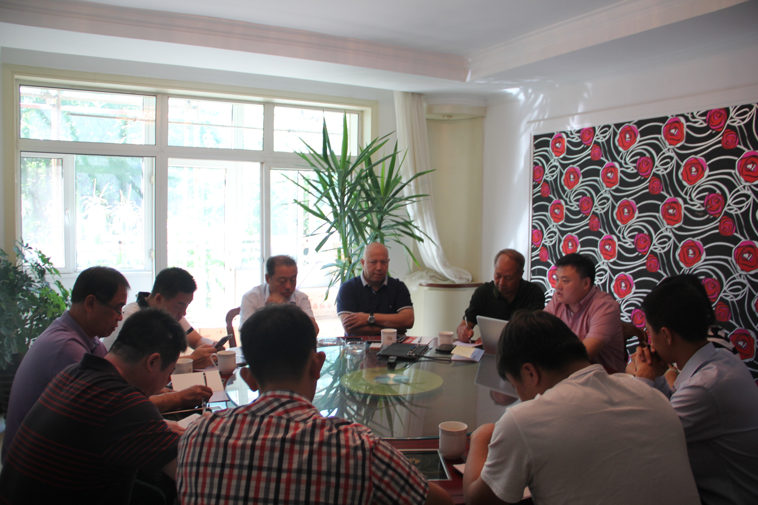 內(nèi)蒙古草業(yè)基金籌備會(huì)順利召開(kāi)