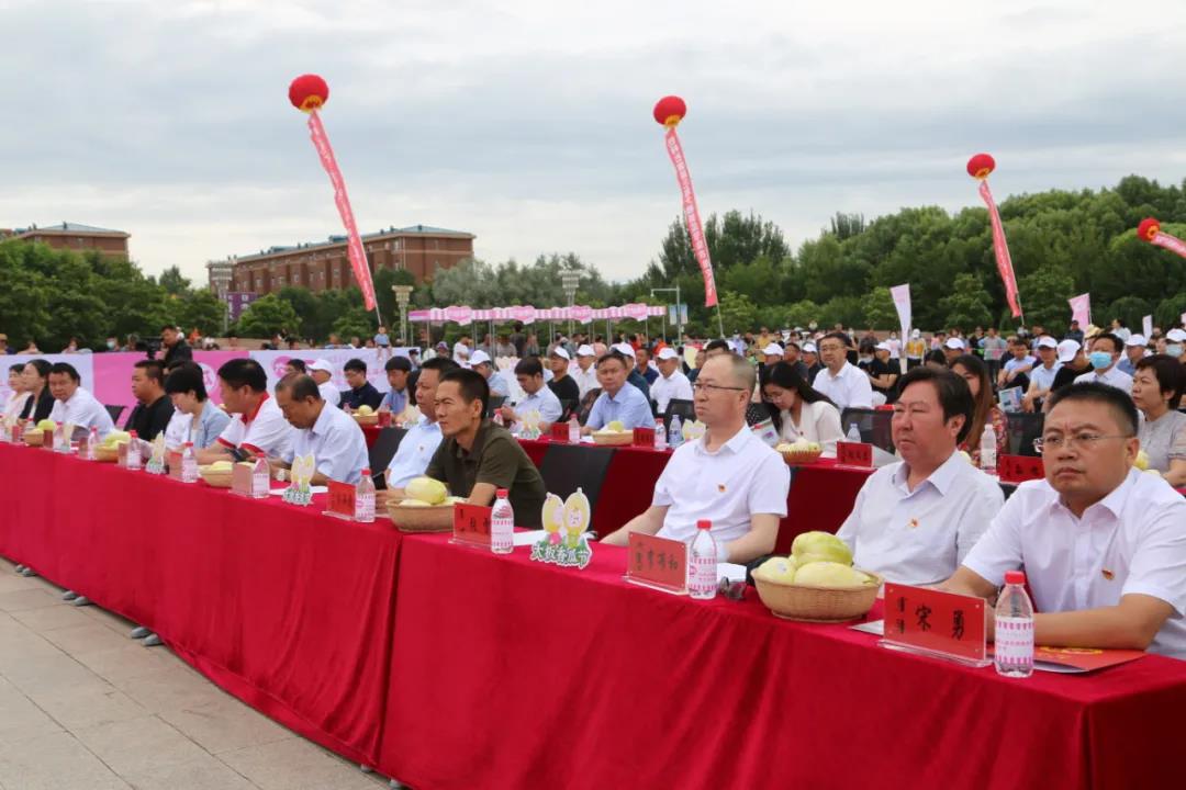 巴林右旗第三屆大板香瓜節(jié)暨農旅文化節(jié)盛大開幕